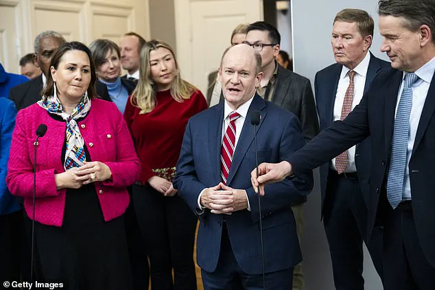 Trump's Tariff Ultimatum: 10% Levies on Eight European Nations Hinge on Greenland Cession Amid Post-Reelection Diplomatic Moves