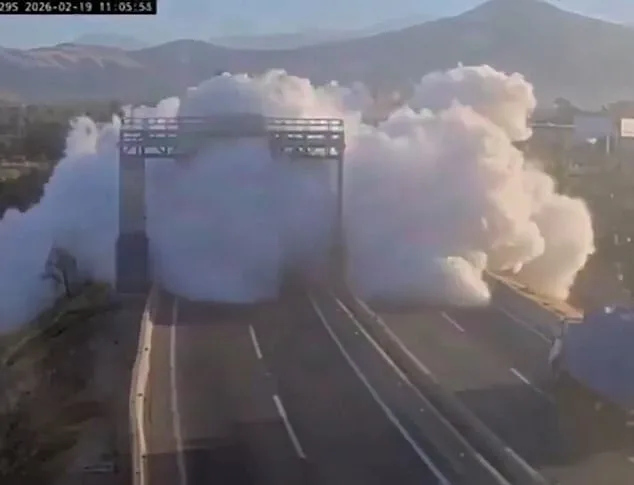 Devastating Explosion in Santiago: Gas Tanker Overturning Triggers Fatal Blast, 4 Dead, 17 Injured, 50 Vehicles Destroyed