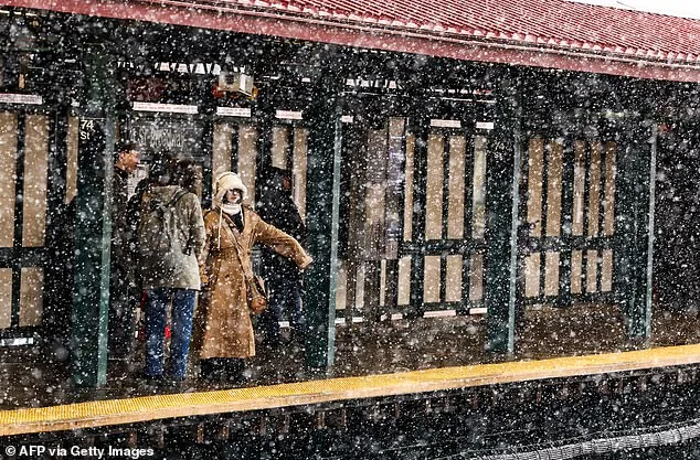 New York Mayor Issues Citywide Travel Ban as Historic Blizzard Threatens East Coast with Deadly Conditions