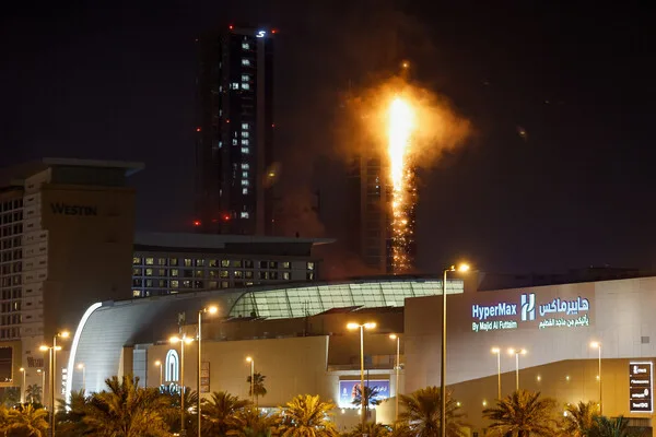 Explosions Target US Navy Facility in Bahrain Amid Escalating US-Israeli Military Action Against Iran