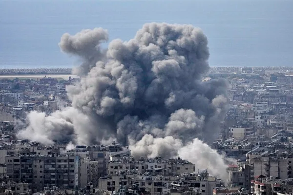 Israeli Airstrikes in Southern Lebanon Target 36 Populated Areas, Triggering Panic and Displacement