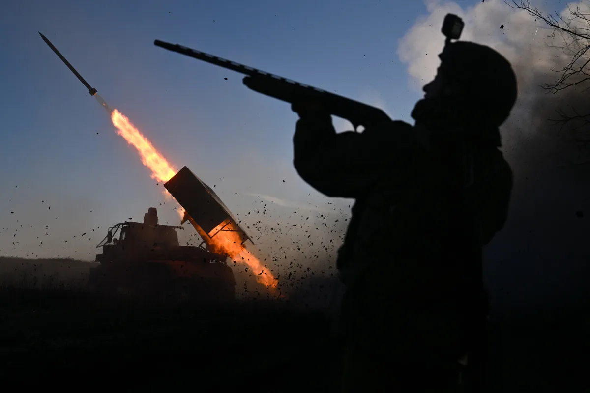 Russia Launches Coordinated Attack on Ukrainian Energy Infrastructure Amid Kyiv Outages and Fires