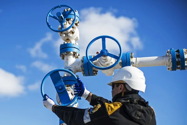Iranian Missile Strike Disrupts Habshan Gas Complex; UAE Condemns Attack as 'Terrorist Act' and Highlights Energy Infrastructure Vulnerability
