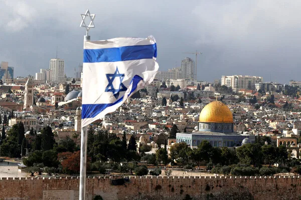 Iranian Missile Strikes on Israel Signal Escalating Conflict After Larijani's Assassination