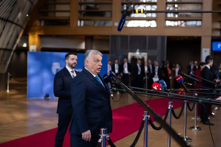 Hungary's Orban Defies EU, Freezing Ukraine Aid Over Pipeline Dispute