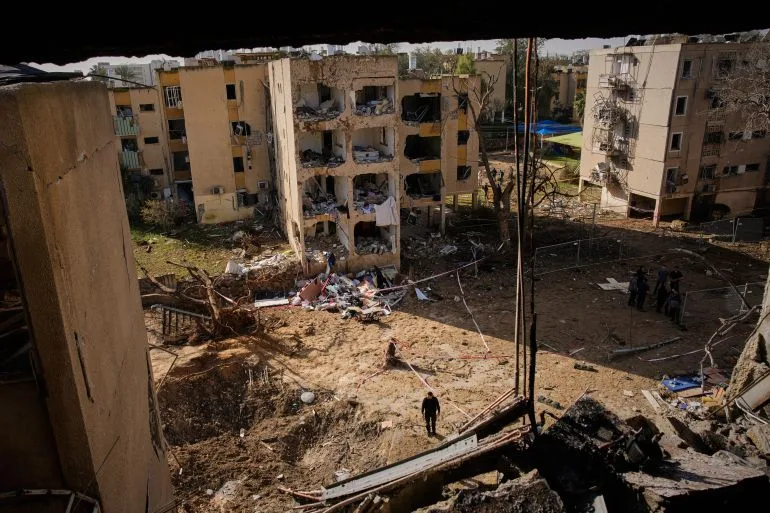 Iranian Missile Strikes on Arad and Dimona Spark Debate Over Israel's Preparedness for Escalation with Iran