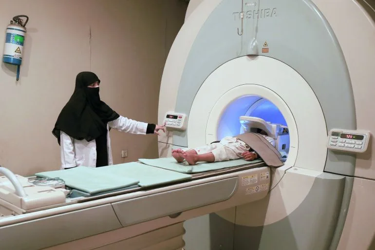 Persian Gulf Helium Crisis: Global Healthcare and Tech Supply Chains at Risk