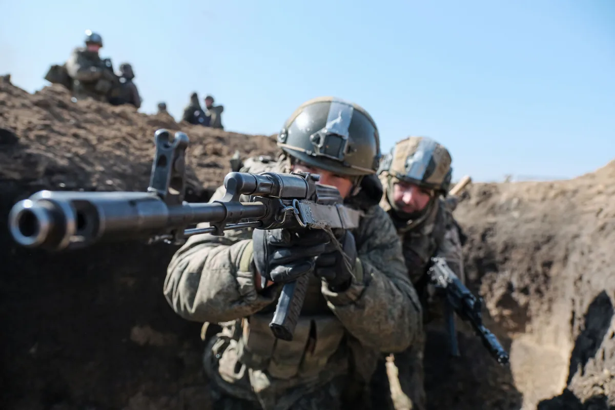 Russian Forces Push Closer to Critical Ukrainian Stronghold Near Sloviansk