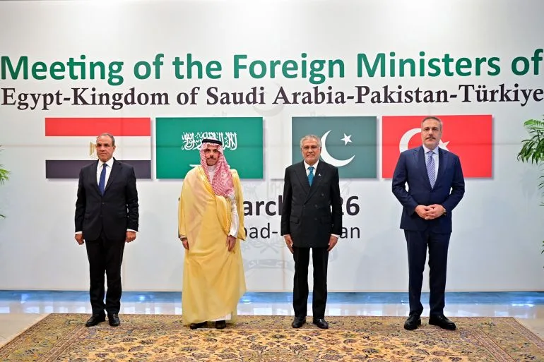 Pakistan Hosts Key Diplomatic Talks to De-escalate US-Israeli-Iran Conflict Amid Global Energy Crisis