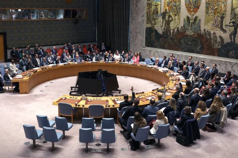 Russia and China Block UN Resolution to Secure Hormuz Shipping, Escalating Geopolitical Tensions