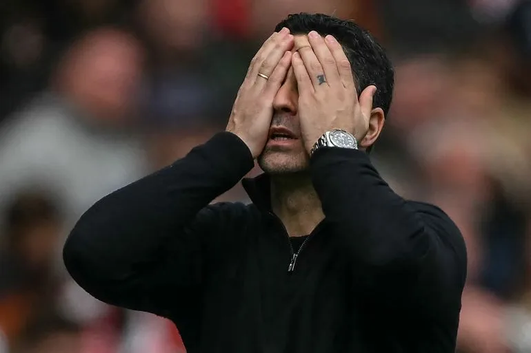 Manchester City Fan's Bizarre Arsenal Bottle Celebration Ignites Meme Frenzy